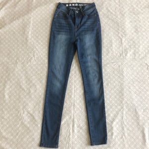 Skinny high wasted jeans